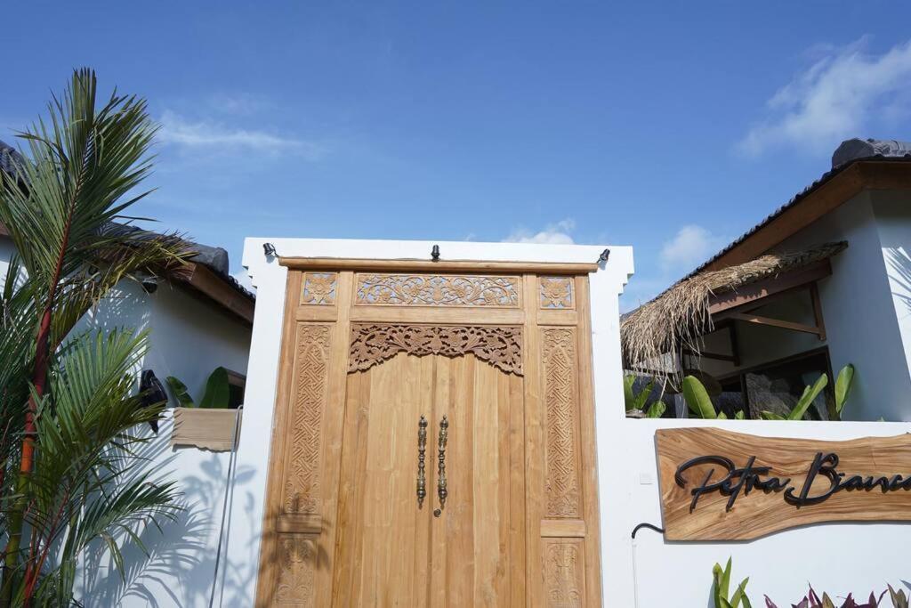Petra Bianca Uluwatu Hotel Bagian luar foto